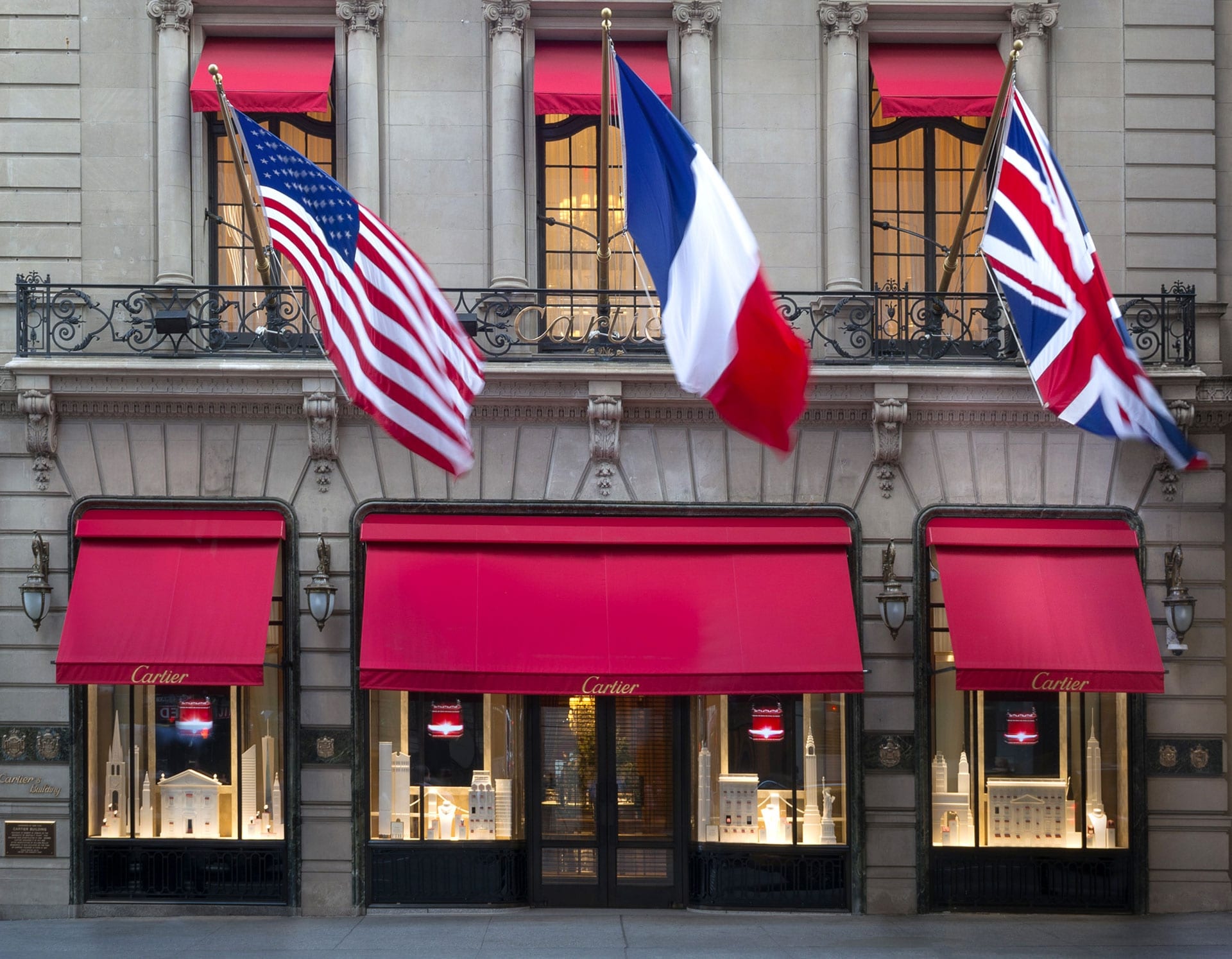 Cartier maison sale